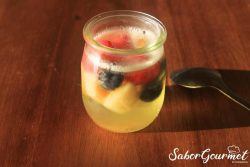 Cómo hacer gelatina con frutas frescas