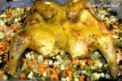Pollo mariposa al horno con verduras