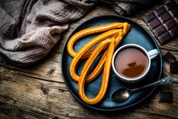 Esta es la receta viral para hacer churros caseros