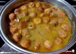 Albóndigas de soja en salsa