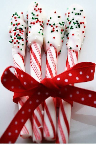 Bastones de caramelo navideños
