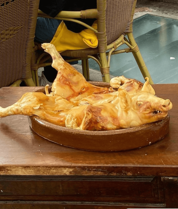 Dónde comer cochinillo en Segovia: los 4 mejores restaurantes Mesón de Cándido