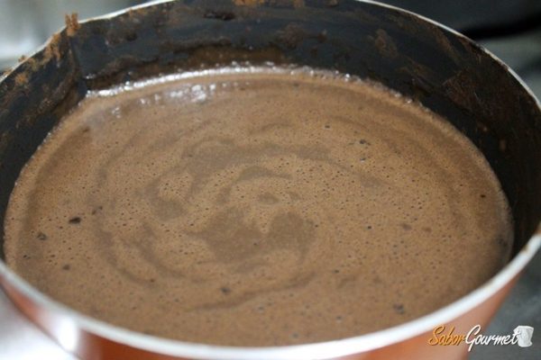 flan-chocolate-preparacion