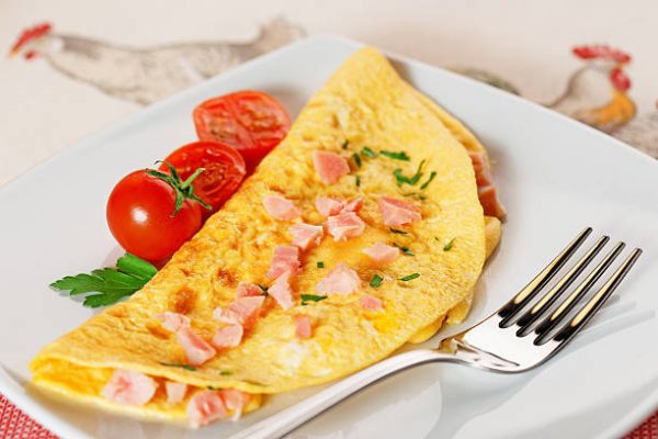 Las mejores recetas de desayunos fitness para perder grasa Tortilla de jamón queso y tomate 
