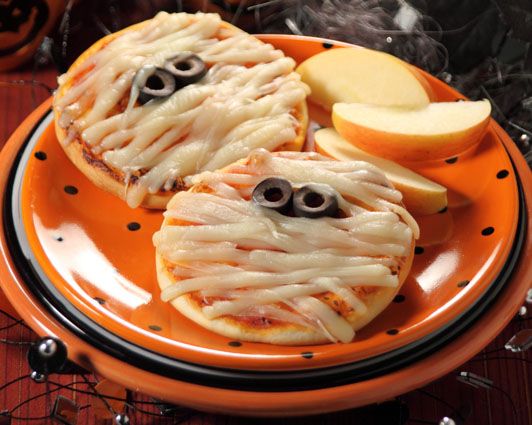 recetas-halloween-momias-minipizzas