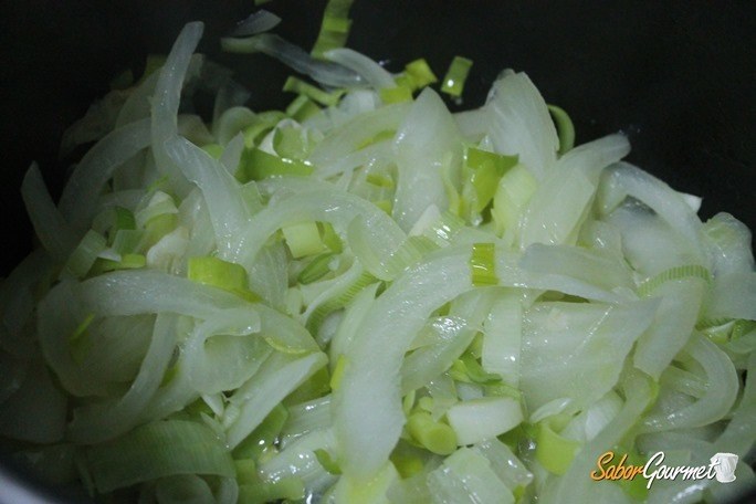 sopa-de-verduras-cebolla