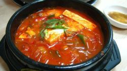 Sopa de kimchi
