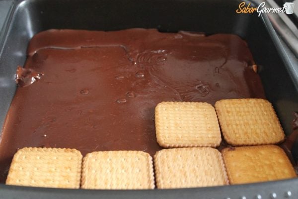 tarta-galletas-tres-chocolates-negro