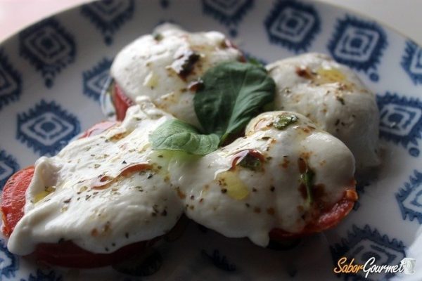 tomates-mozzarella-al-horno-receta